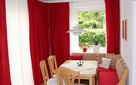 Das Blaue Haus - Ferienwohnung Schoenherr